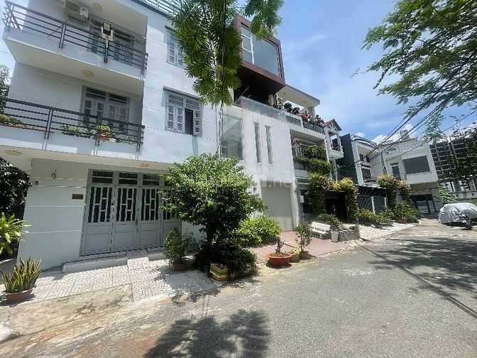 Cho thuê nhà nguyên căn làng đại học ABC,DT:5x20,3lầu, Giá : 18tr/th