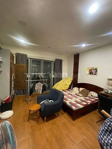 Cho thuê nhà nguyên căn làng đại học ABC,DT:5x20,3lầu, Giá : 18tr/th