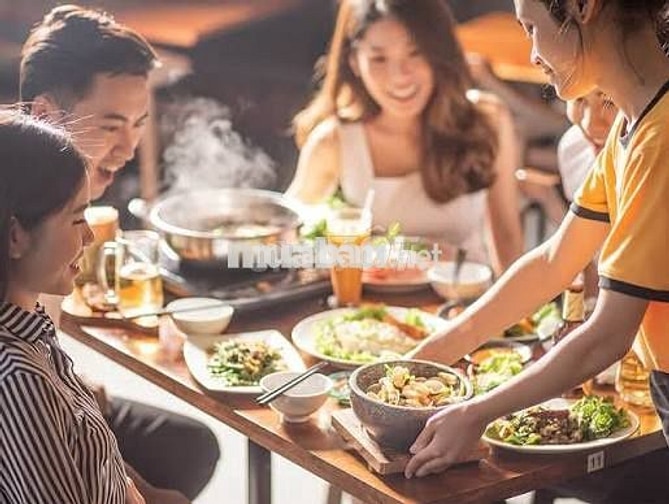 PHỤC VỤ NHÀ HÀNG KHAOLAO - VẠN HẠNH MALL - QUẬN 10
