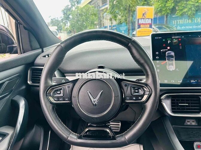 ĐỪNG LƯỚT! VF8 PLUS MÀU ĐEN ĐANG CÓ DEAL QUÁ GẮT!