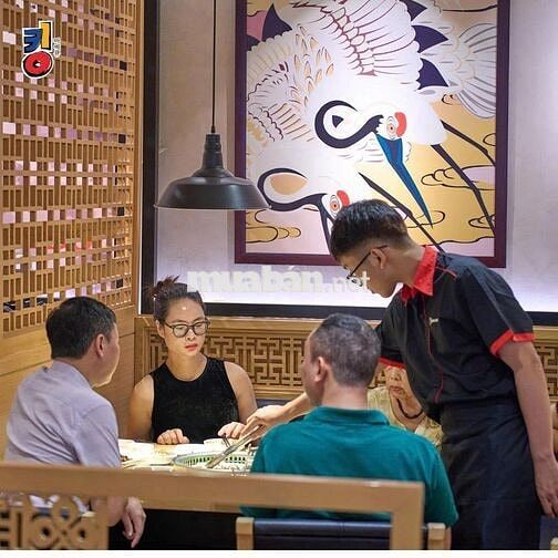 PHỤC VỤ NHÀ HÀNG KINGBBQ - VẠN HẠNH MALL - QUẬN 10