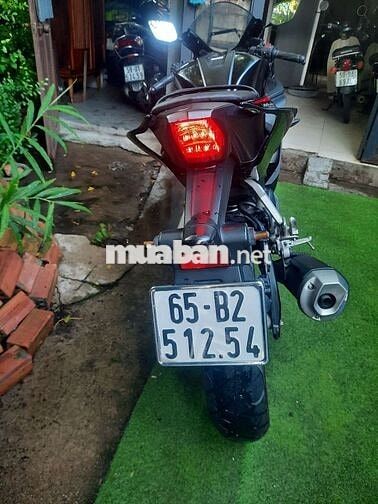 Yamaha R15V3 Nhập khẩu màu Đen