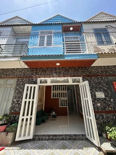 Nhà Sổ Hồng Riêng ở Hóc Môn, 1 trệt 1 lầu, chốt sang tên ngay