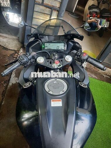 Yamaha R15V3 Nhập khẩu màu Đen