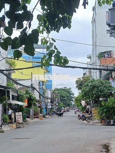 Cho Thuê Phòng Ngay Mặt Tiền 20m2 Đ.Số 8 P.Tân Quy Q.7 Cũ