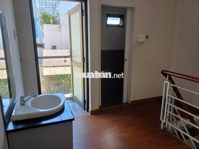 🔥🔥🔥 NHÀ 2 TẦNG  ĐIỆN BIÊN PHỦ, BÌNH THẠNH, GẦN TÂN CẢNG