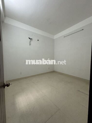 NHÀ 2 TẦNG MẶT TIỀN BÀU NĂNG TRƯỚC BẾN XE