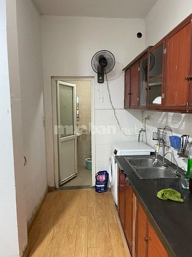 Nhà riêng 3 tầng x45m2 hướng chính nam cho thuê lâu dài tại 238 Âu cơ