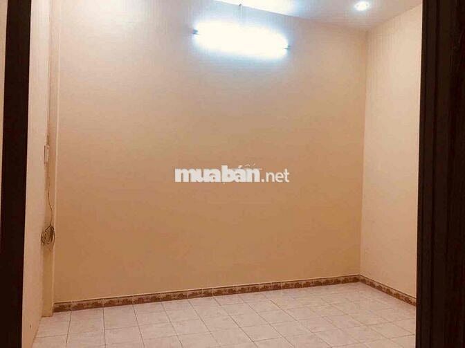 Cho thuê nhà riêng đường Hồng Hà , Tân Bình . 100m2