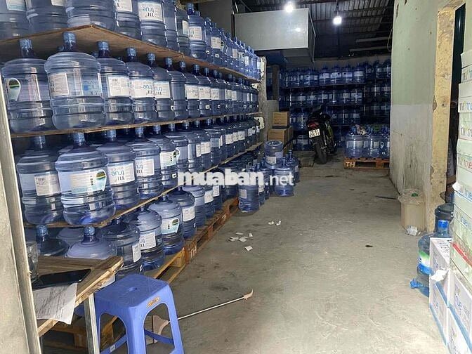 tuyển giao hàng xe máy nước bình 19L