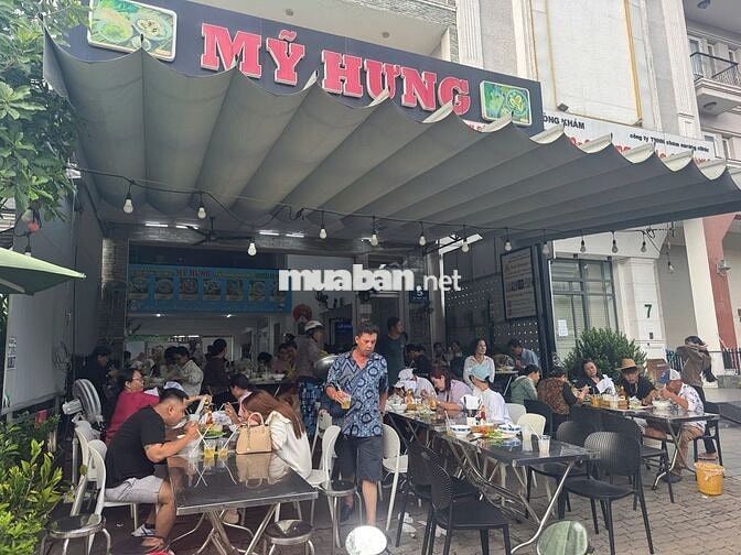TUYỂN 2 PHỤC VỤ QUÁN ĂN PHÚ MỸ HƯNG CÓ BAO ĂN Ở