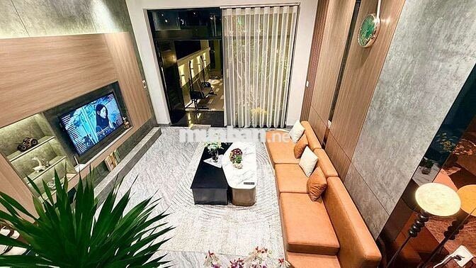 Cần Bán Nhà Mặt Tiền Tặng Lại Full Nội Thất