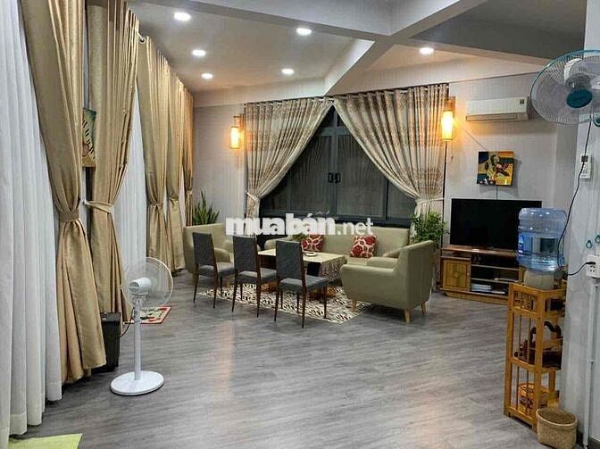 CHO THUÊ TÒA NHÀ 6 TẦNG MẶT TIỀN BỜ KÈ PHẠM HUY THÔNG, P6, GÒ