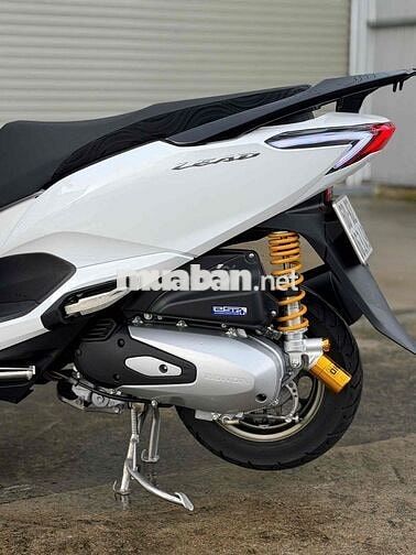 Honda Lead 4V Trắng