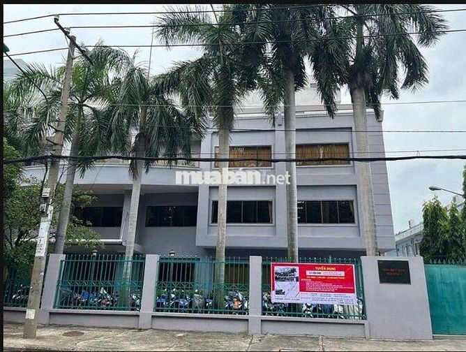 Tuyển 50 LĐPT, THỢ MAY, ỦI,.. 9 Triệu - 13 Triệu