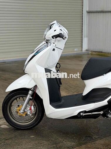 Honda Lead 4V Trắng