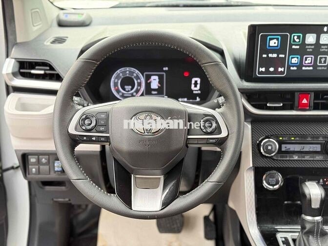 Toyota Veloz Cross 1.5 TOP 2022 Trắng