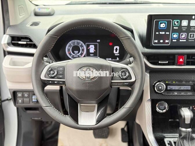 Toyota Veloz Cross 1.5 TOP 2022 Trắng