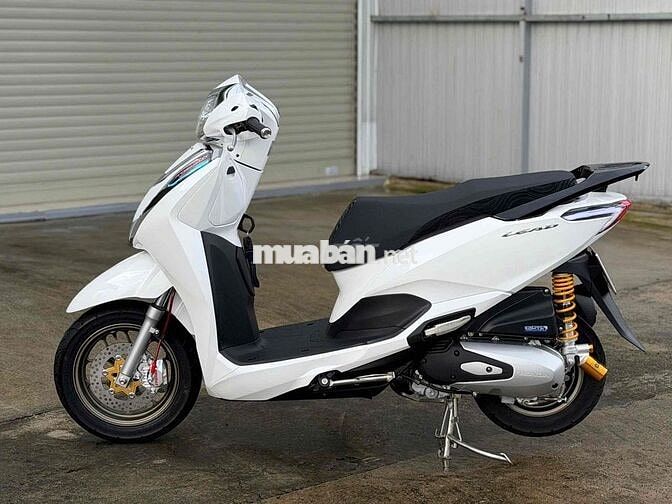 Honda Lead 4V Trắng