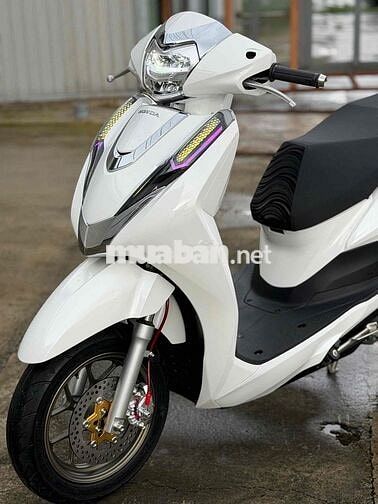 Honda Lead 4V Trắng
