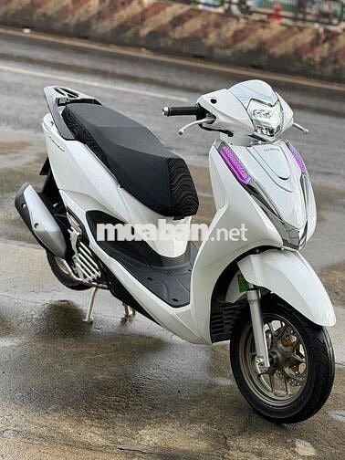 Honda Lead 4V Trắng
