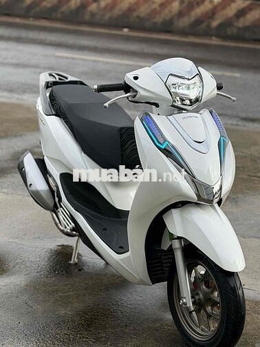 Honda Lead 4V Trắng