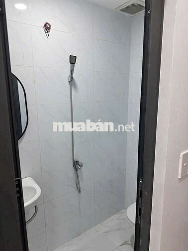 Cho thuê nhà nguyên căn 1 máy lạnh nhà mới
