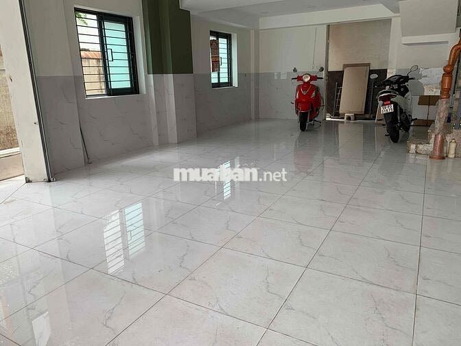 cho thuê mặt bằng vị trí đẹp lô góc thoang