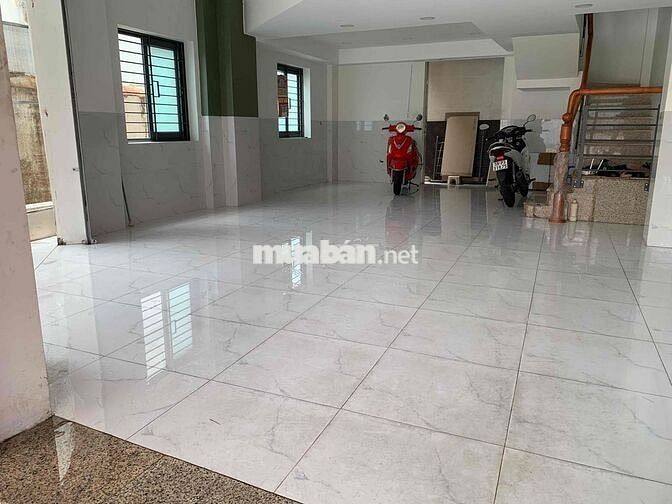 cho thuê mặt bằng vị trí đẹp lô góc thoang
