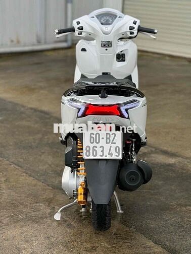 Honda Lead 4V Trắng