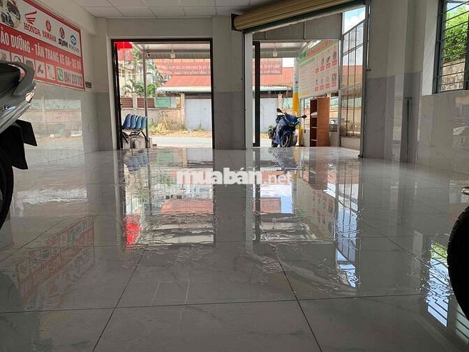 cho thuê mặt bằng vị trí đẹp lô góc thoang