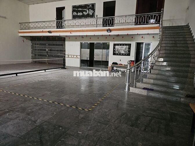 mời thuê , 720m2 mặt tiền 15m Mặt đường Hùng Vương Hp