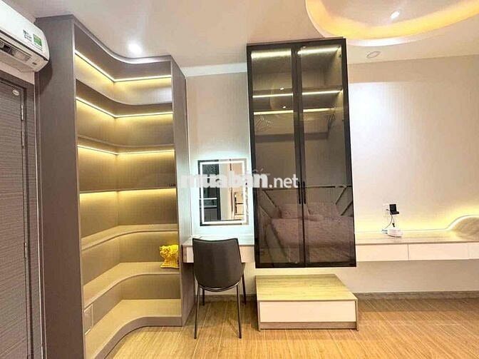 Cho thuê phòng ban công có nội thất