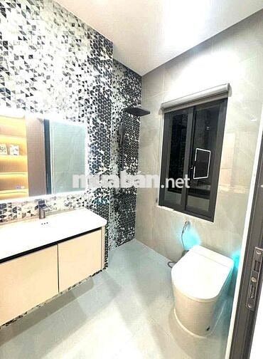 Cho thuê phòng ban công có nội thất