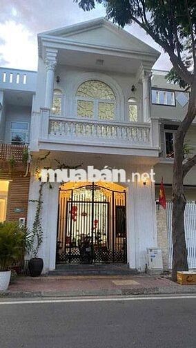 Chuyển nhượng căn nhà Đường Lê Anh Xuân khu k1 (đốii diện công viên)