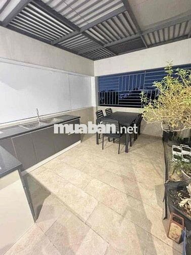Cho thuê phòng ban công có nội thất