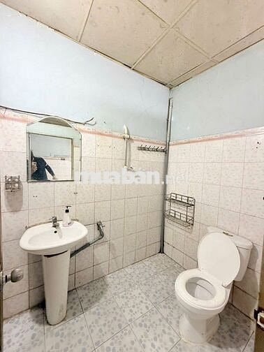 NHÀ ĐẸP Q4- HẺM 3m- 34m2 NGANG 3,6m- 2 TẦNG- HOÀN CÔNG