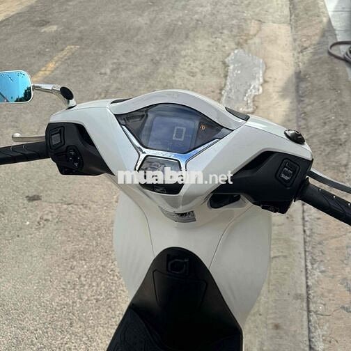Honda SH150 ABS Trắng