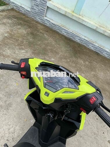 Honda Vario 150 2017 Vàng chanh phuộc Ohlins