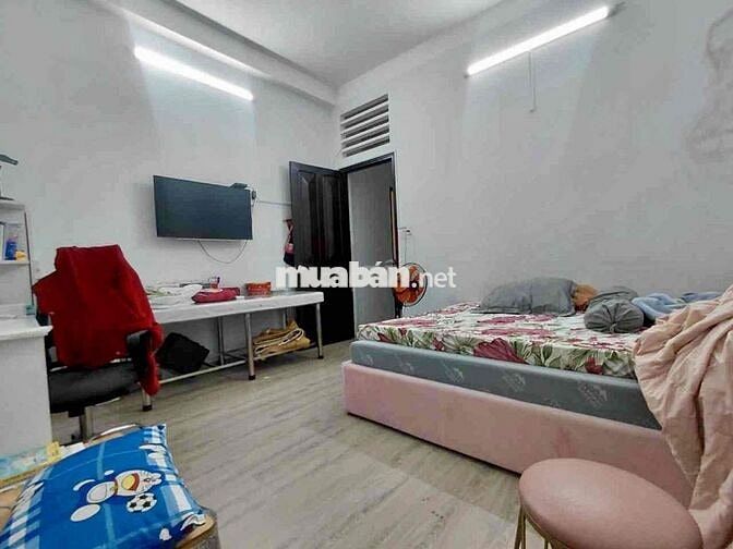 Giảm 300 triệu Bán Gấp Nhà Hẻm Xe Hơi Lạc Long Quân, Tân Bình 74m2, 8T