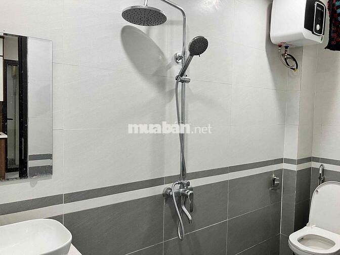 Chính chủ cho thuê căn ccmn 2 ngủ phố Cự Lộc
