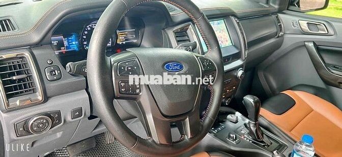 Ford Ranger Xám 5 chỗ