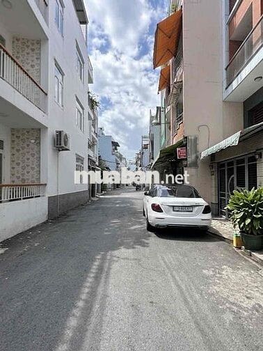 HIẾM NGAY ÂU CƠ VÒNG XOAY LÊ ĐẠI HÀNH - 4 X 18 Ô TÔ NGỦ NHÀ HẺM 7M .