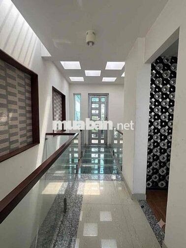 HIẾM NGAY ÂU CƠ VÒNG XOAY LÊ ĐẠI HÀNH - 4 X 18 Ô TÔ NGỦ NHÀ HẺM 7M .