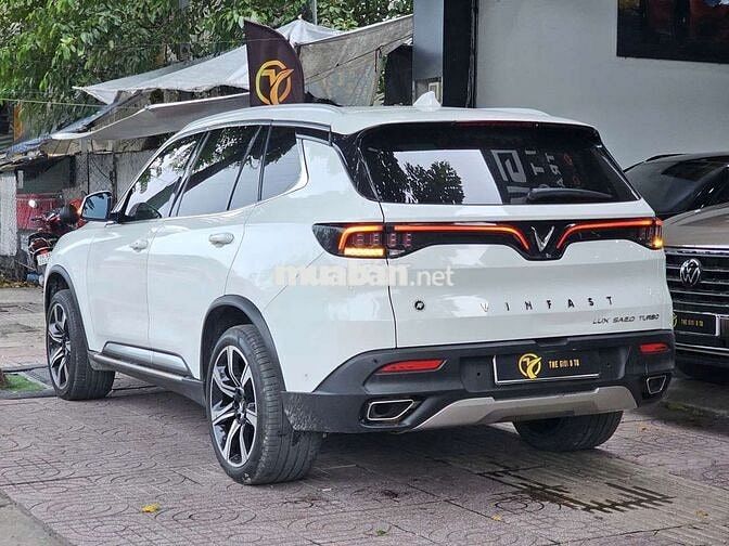 VinFast Lux SA Premium AWD 2021 Trắng 7 chỗ