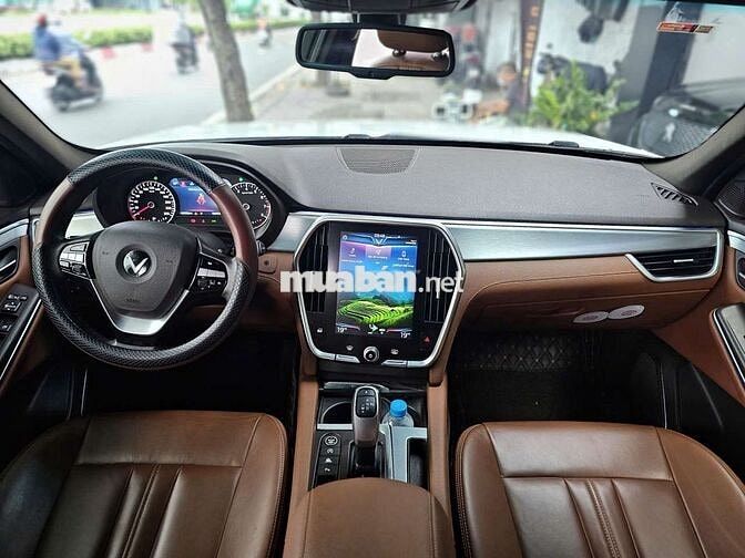 VinFast Lux SA Premium AWD 2021 Trắng 7 chỗ