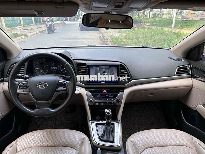 Hyundai Elantra 1.6AT 2019 Vàng cát chỉ 365tr
