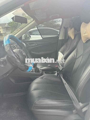MG5 2024MT Số sàn 3.600 km Trắng