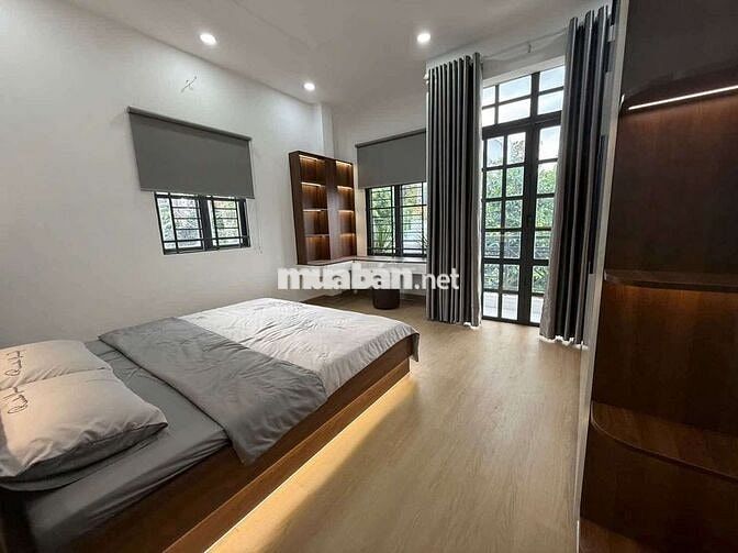 Rẻ hơn trong khu vực, dọn vào ở ngay hẻm xe hơi thông.