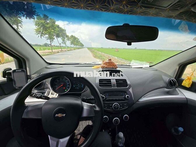 Chevrolet Spark LT 2017 Số sàn Bạc